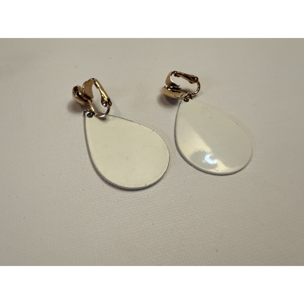Vintage White Enamel Teardrop Clip-On Earrings Gold Tone Dangle Retro Jewelry